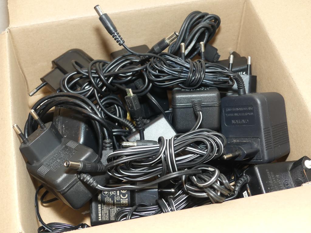 Chargeurs et écouteurs divers, Télécoms, Téléphonie mobile | Chargeurs pour téléphone, Enlèvement ou Envoi, Utilisé, Autres marques