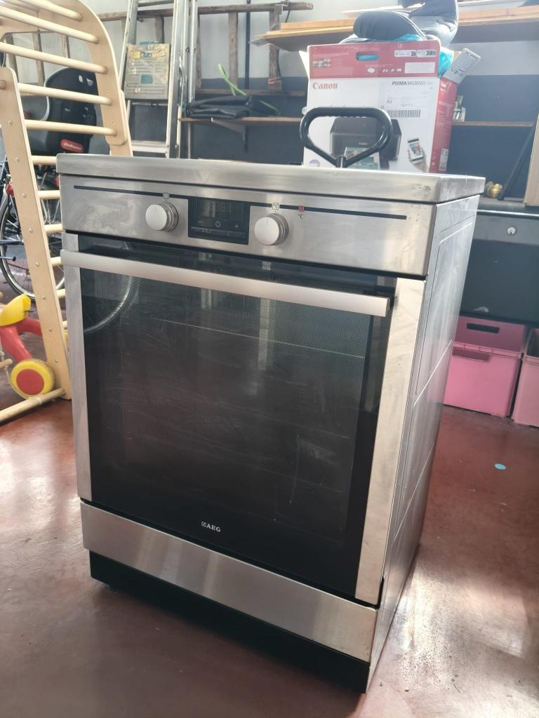 AEG inductie fornuis, Elektronische apparatuur, Fornuizen, Ophalen, Gebruikt, 4 kookzones, Inductie