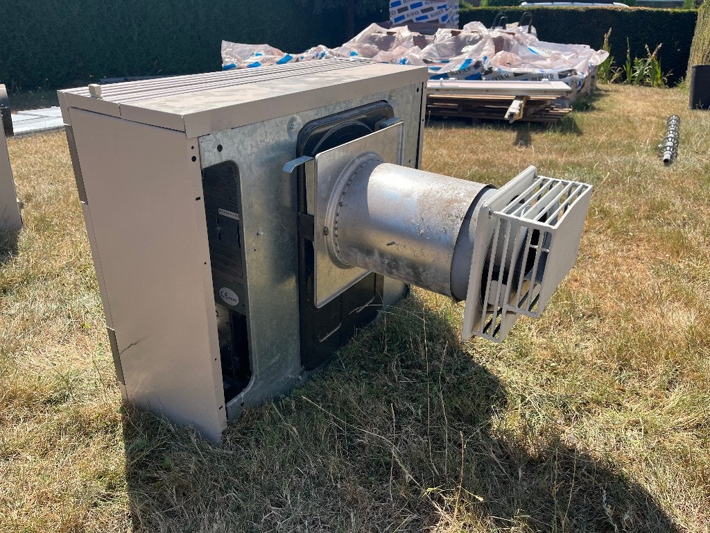 Gasradiator met muuraansluiting - Stiga Flandria M5000, Doe-het-zelf en Bouw, Verwarming en Radiatoren, Ophalen, Gebruikt, Radiator