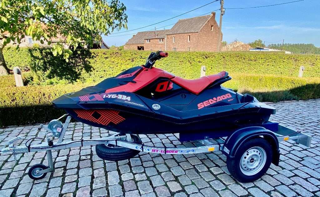 Seadoo Spark Trixx 2021, nieuwe trailer en cover, Sports nautiques & Bateaux, Enlèvement, Utilisé, Essence, 70 à 120 ch