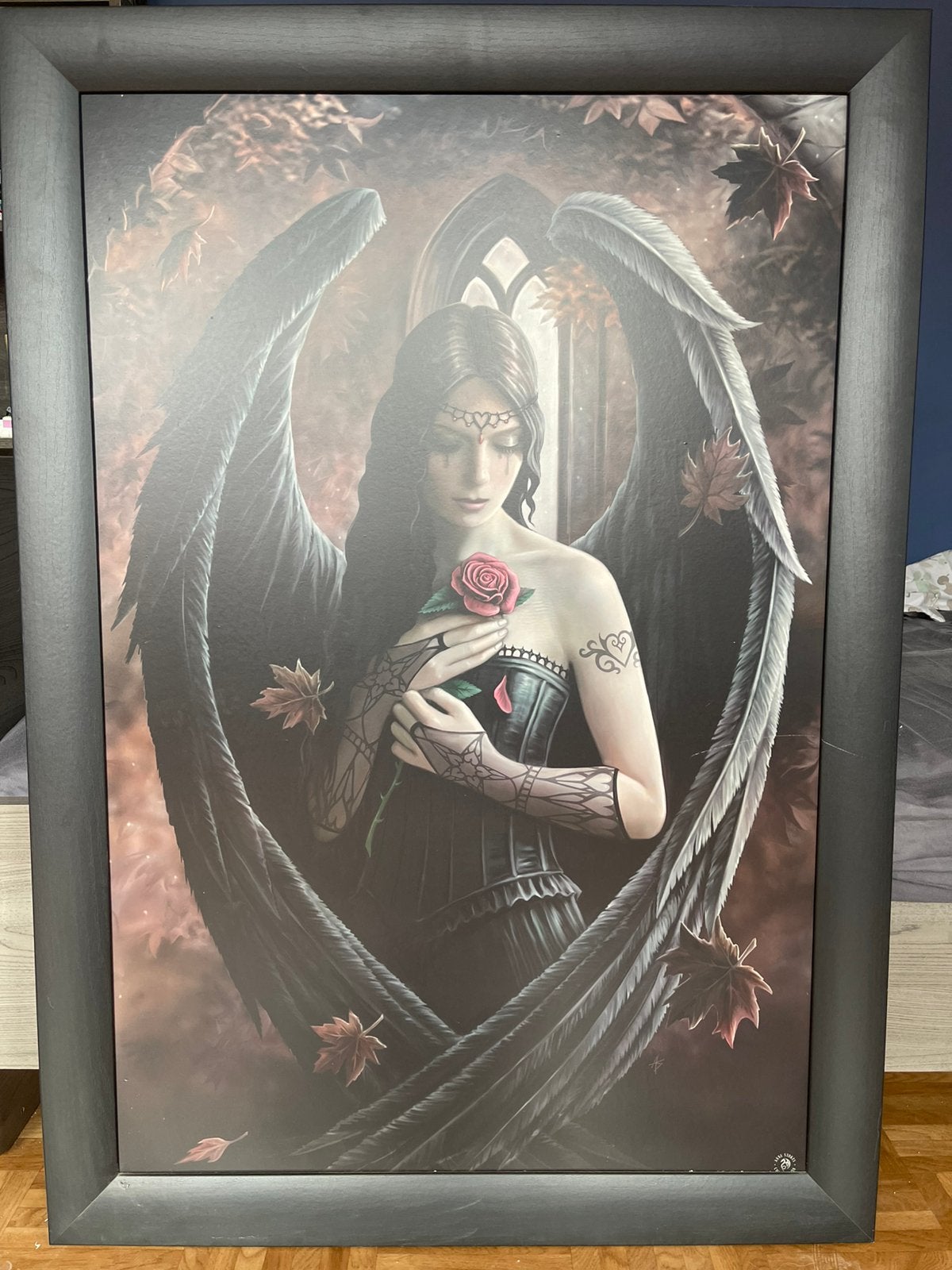 Cadre avec un ange, Enlèvement, Comme neuf