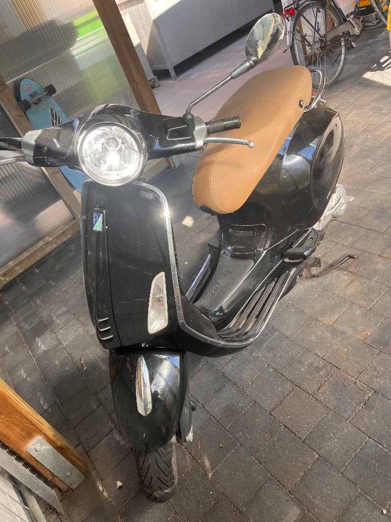 Vespa primavera 50 cc, Fietsen en Brommers, Scooters | Vespa, Ophalen, Gebruikt, Overige modellen, Klasse B (45 km/u)