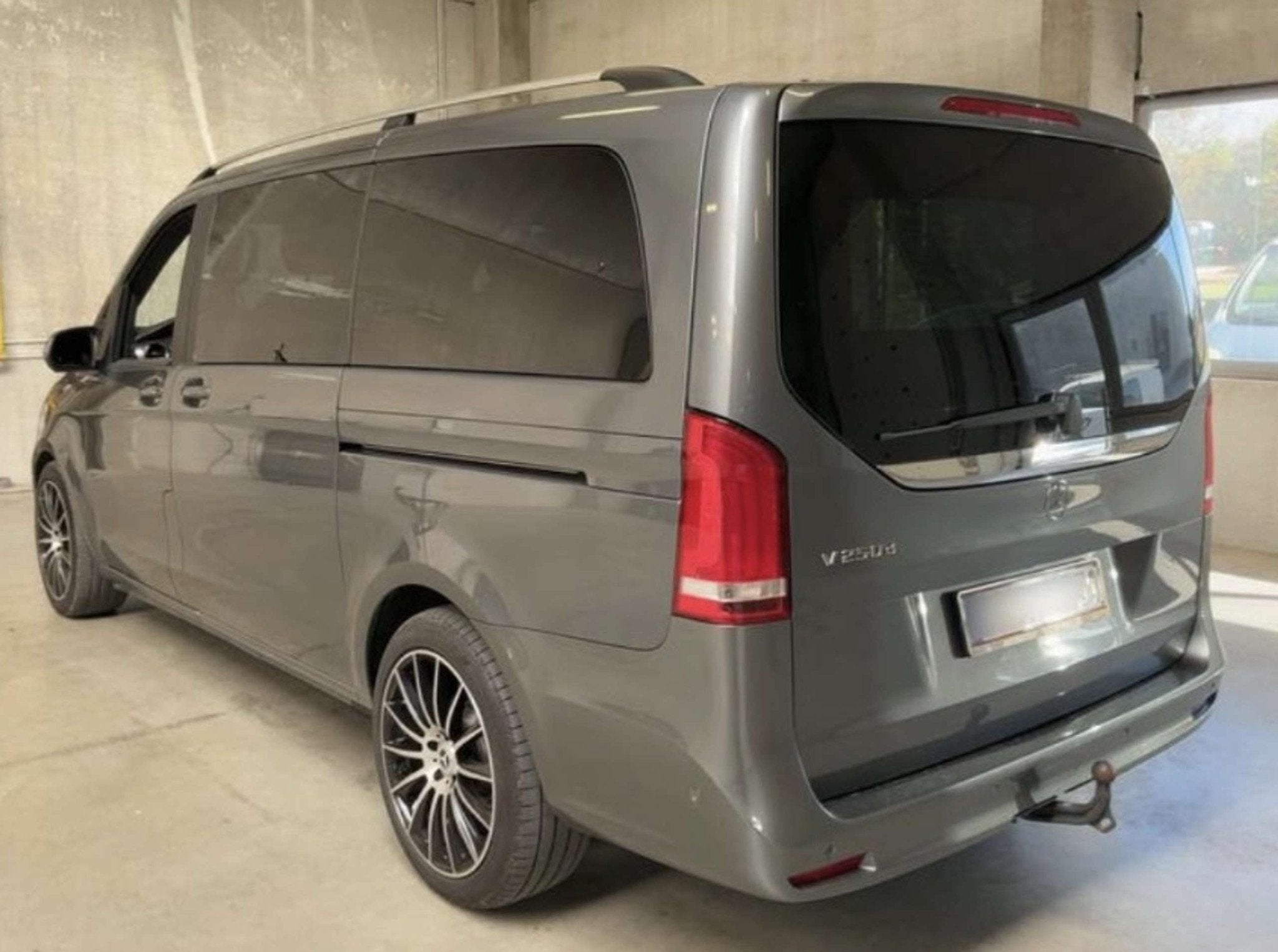 Mercedes-Benz V-Klasse 250 4 MATIC LONG CHASSIS 190CV / TVAC, Auto's, Automaat, Gebruikt, 4 cilinders, 2913 kg