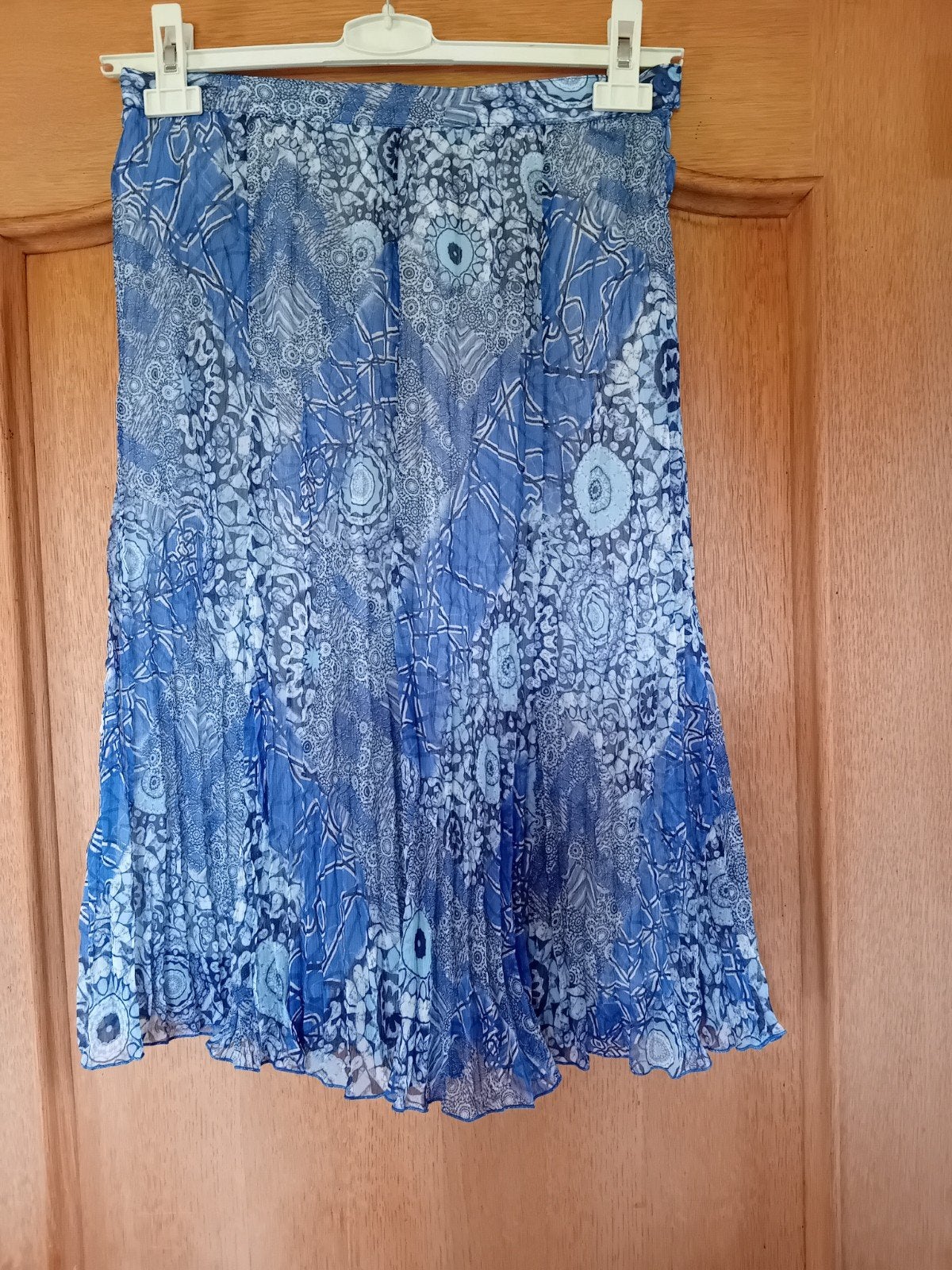 Jupe en voile doublée T 38 Erfo, Enlèvement