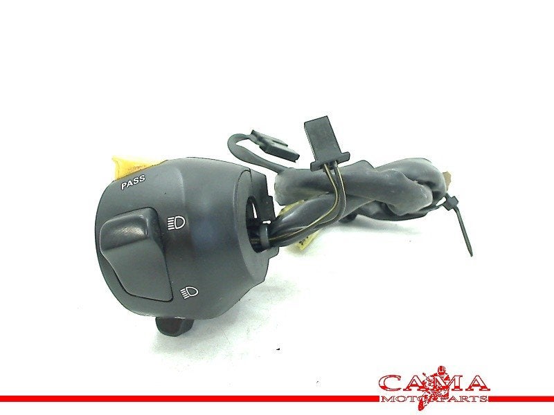 STUURSCHAKELAAR LINKS Suzuki, Motoren, Dhr. S. di Majo, Gebruikt, Info@cama-motorparts.nl, P.J. Troelstraweg 8 8
3144 CX  MAASSLUIS, NL