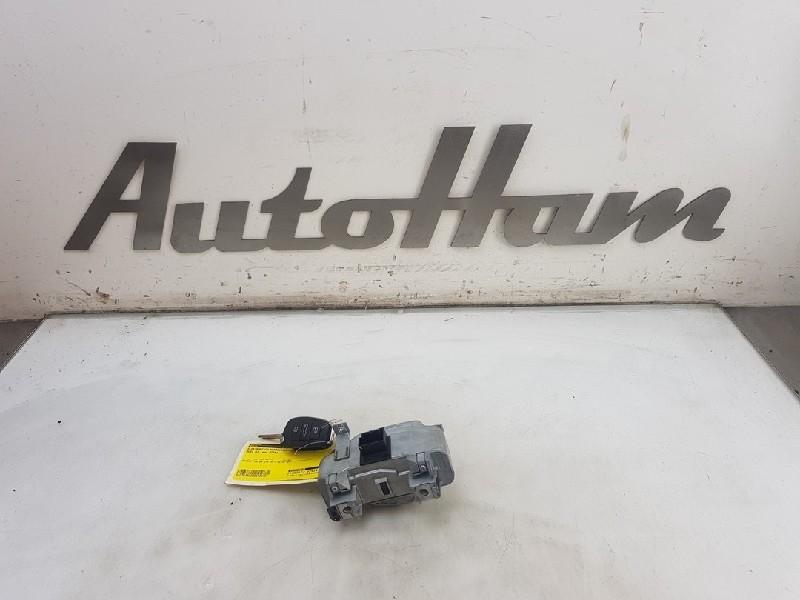 CONTACTSLOT ELECTR. A3 Sportback (8VA / 8VF) (|5Q0905861A|), Auto-onderdelen, Dhr. J. Ham, Gebruikt, Administratie@autoham.nl