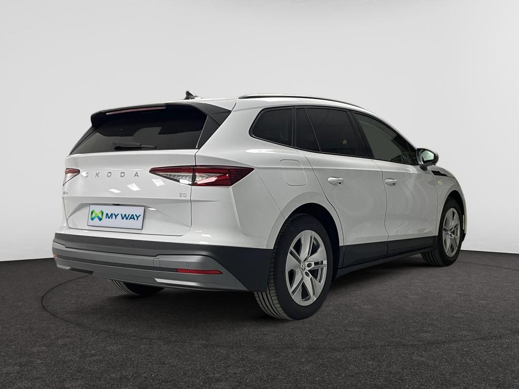 Skoda Enyaq Enyaq 62 kWh 60 Corporate, Auto's, Automaat, Wit, Elektrisch, https://public.car-pass.be/vhr/697e47b2-5e7e-4c6f-957d-26ce093fb1ab