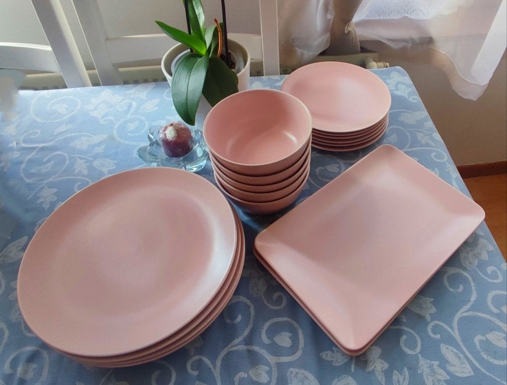 Assiettes Ikea FÄRGKLAR, rose clair mat, Assiettes(s), IKEA, Comme neuf, Enlèvement