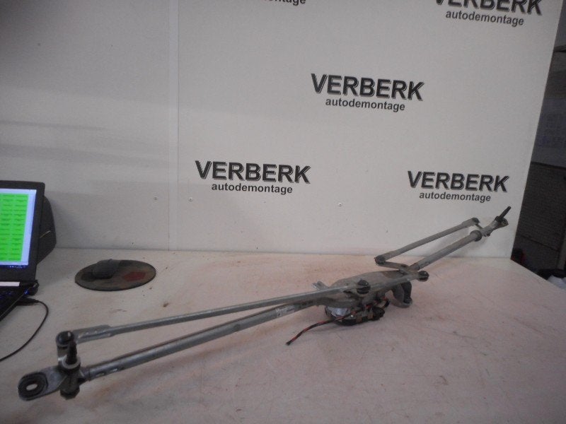 RUITENWISSER MECH + MOTOR Opel Astra K (gm39034607), Robert Bosch AG, Gebruikt, Opel, Robert-Bosch-Allee 1
74232  Abstatt, DE