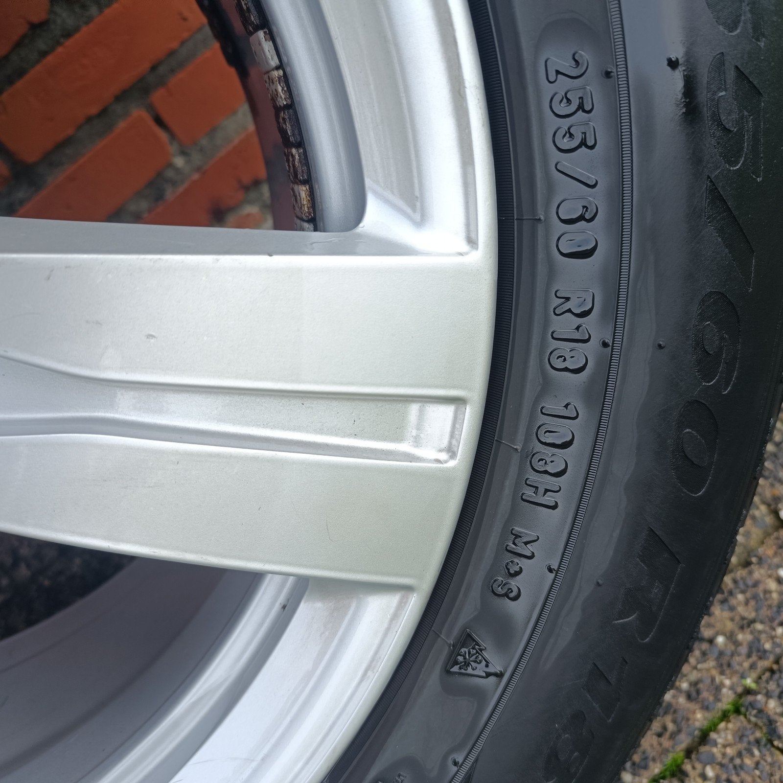 winter banden Q7 4M, Auto-onderdelen, Ophalen, 18 inch, Gebruikt, 255 mm