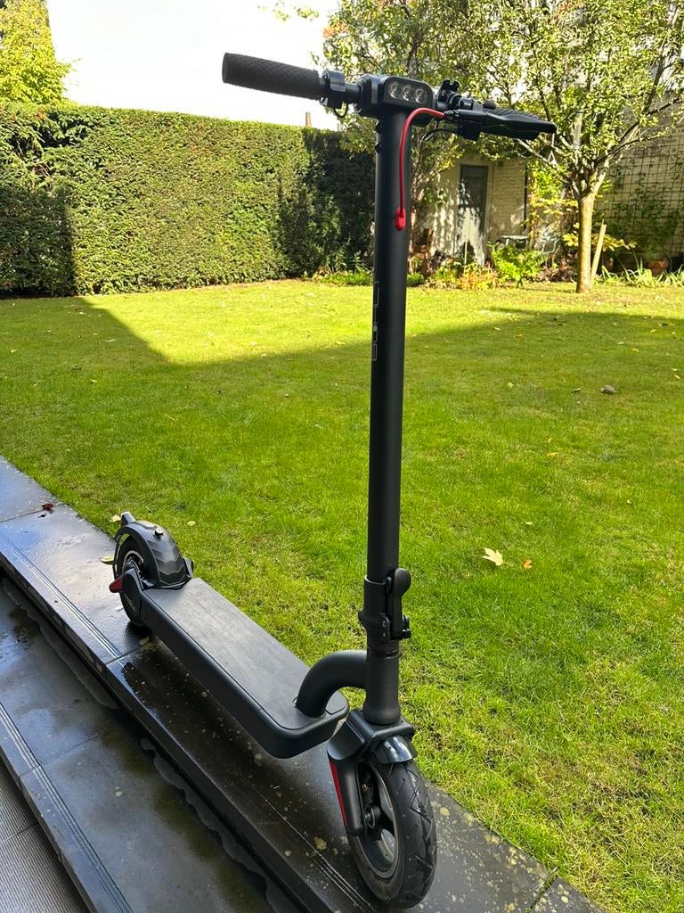 Trottinette Électrique Bohlt EKick 10 Pro, Ophalen, Zo goed als nieuw