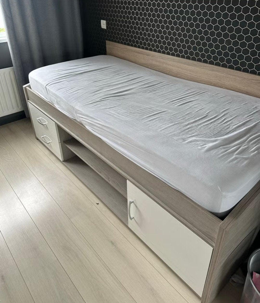 Eenpersoonsbed 200 x 90 cm., Ophalen, 200 cm, 90 cm