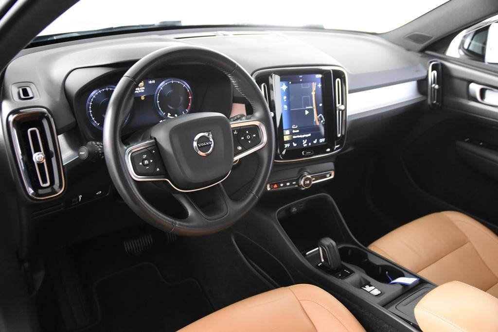 Volvo XC40 D3 Momentum *1ste Eigenaar*Leer*Navigatie*Pano*, Auto's, 1800 kg, 4 cilinders, 1969 cc, Leder