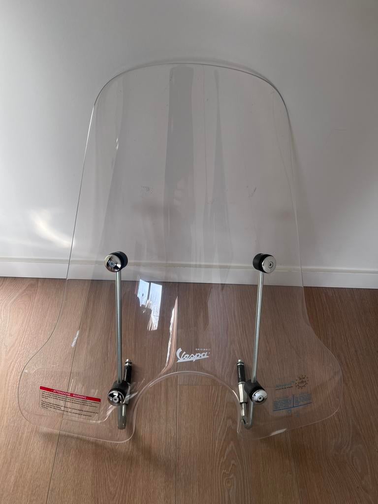 Vespa windscherm hoog origineel, nieuw €198, nu €99, Ophalen, Zo goed als nieuw, Vespa
