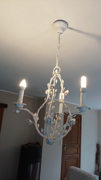 Lustre blanc en métal décor roses, Enlèvement, Utilisé, Métal, Moderne