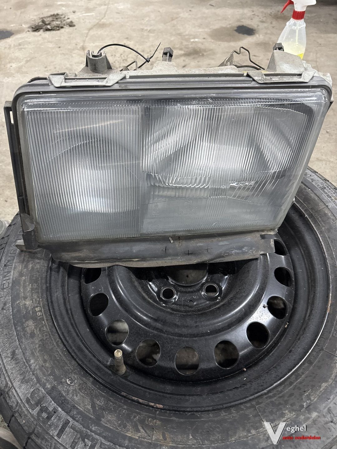 Mercedes W124 1985 Koplamp Bosch Linksvoor of Rechtsvoor, Auto-onderdelen, Gebruikt, -, -, Ophalen of Verzenden