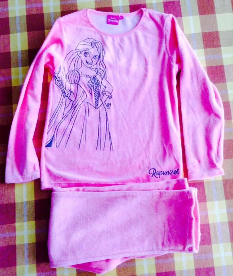 Pyjama en velours Disney fille 6-7 ans, Disney, Enlèvement ou Envoi, Comme neuf, Vêtements de nuit ou Sous-vêtements