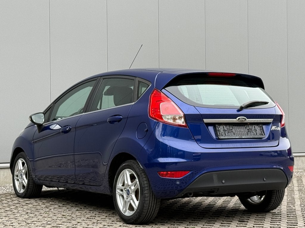 Ford Fiesta 1.5 TDCi Titanium ParkSensor DigAirco Euro5, Euro 5, Achat, Entreprise, Boîte manuelle