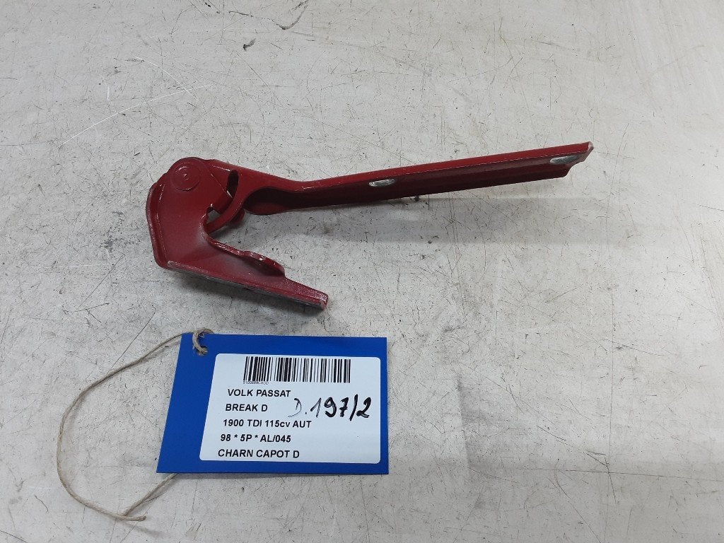 CHARNIERE DE CAPOT DROIT Volkswagen Passat Variant (3B5), Autos : Pièces & Accessoires, Volkswagen, Mevr. I. Hauben, Utilisé, Rue de l'Espoir 34 34
4030  GRIVEGNÉE, BE