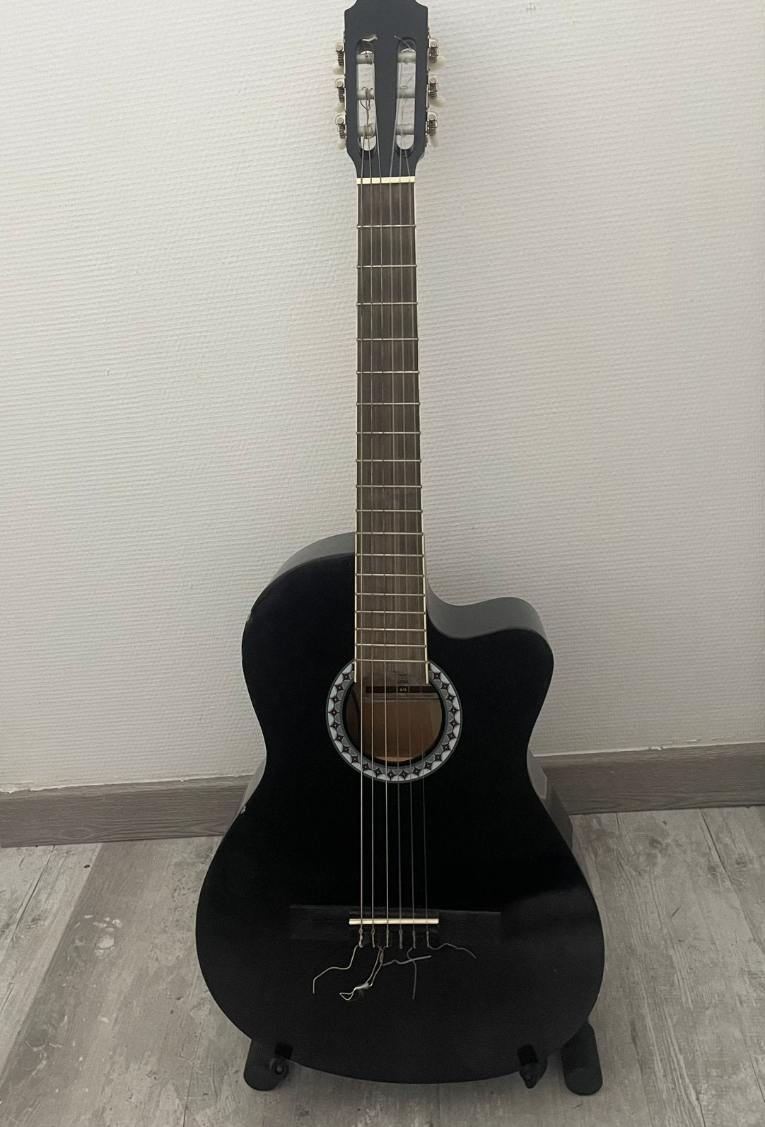 Elektro-akoestische klassieke gitaar met tas, Muziek en Instrumenten, Ophalen, Gebruikt