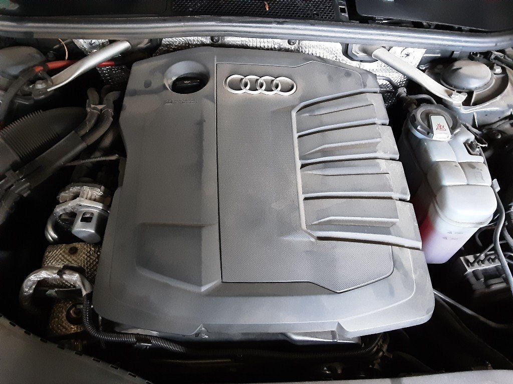 AFDEKPLAAT MOTOR Audi A6 Avant (C8) (01-2018/-), Auto-onderdelen, Info@audi.de, Audi, Audi AG, Gebruikt