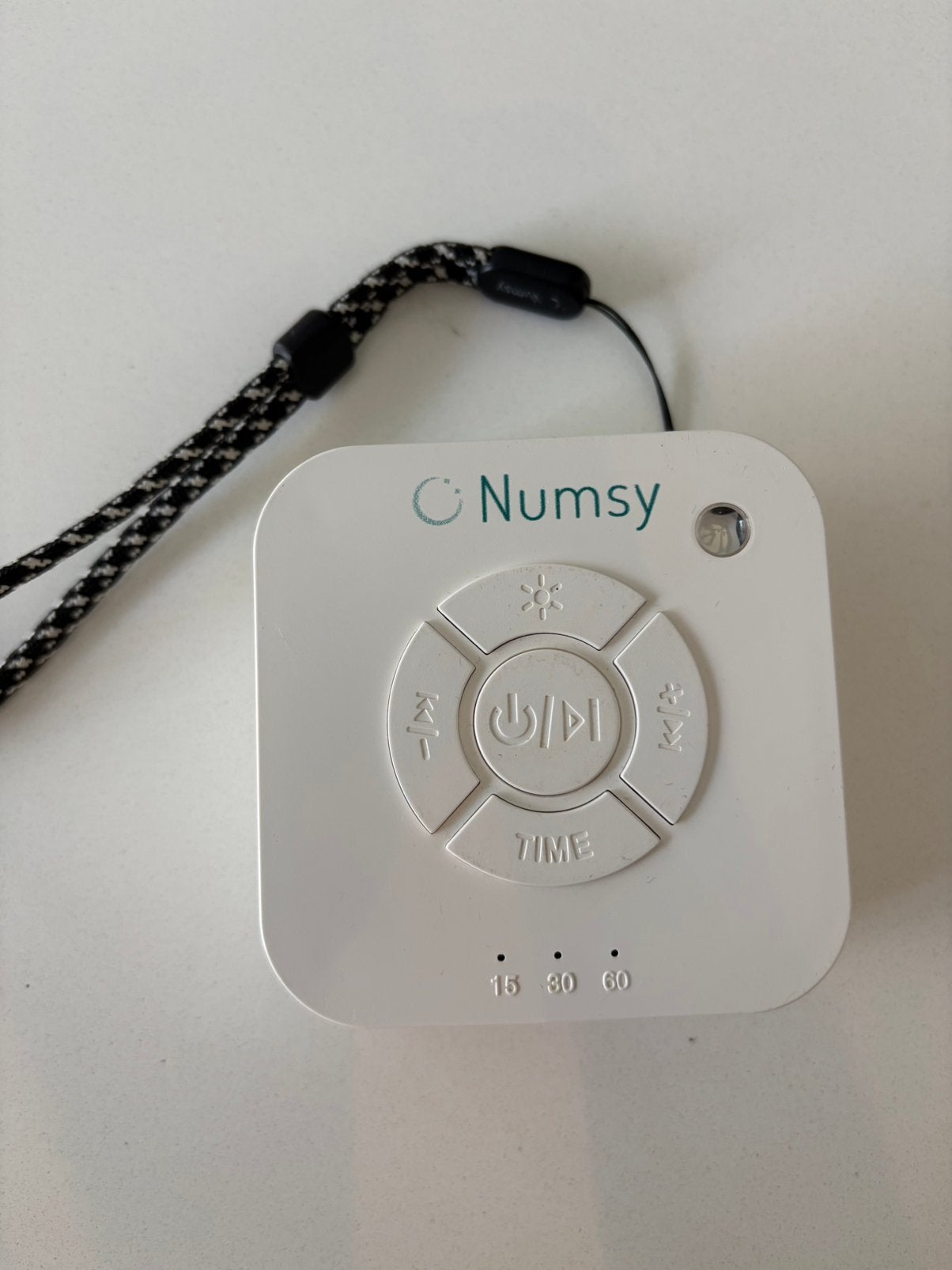 White noise bakje van Numsy, Enlèvement, Comme neuf