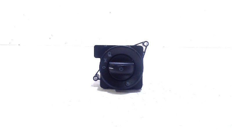 Lichtschakelaar Volkswagen Crafter, Onderdelen@venauto.nl, Van der Ven Autorecycling B.V., Ettenseweg 76, 4706 PB Roosendaal, The Netherlands