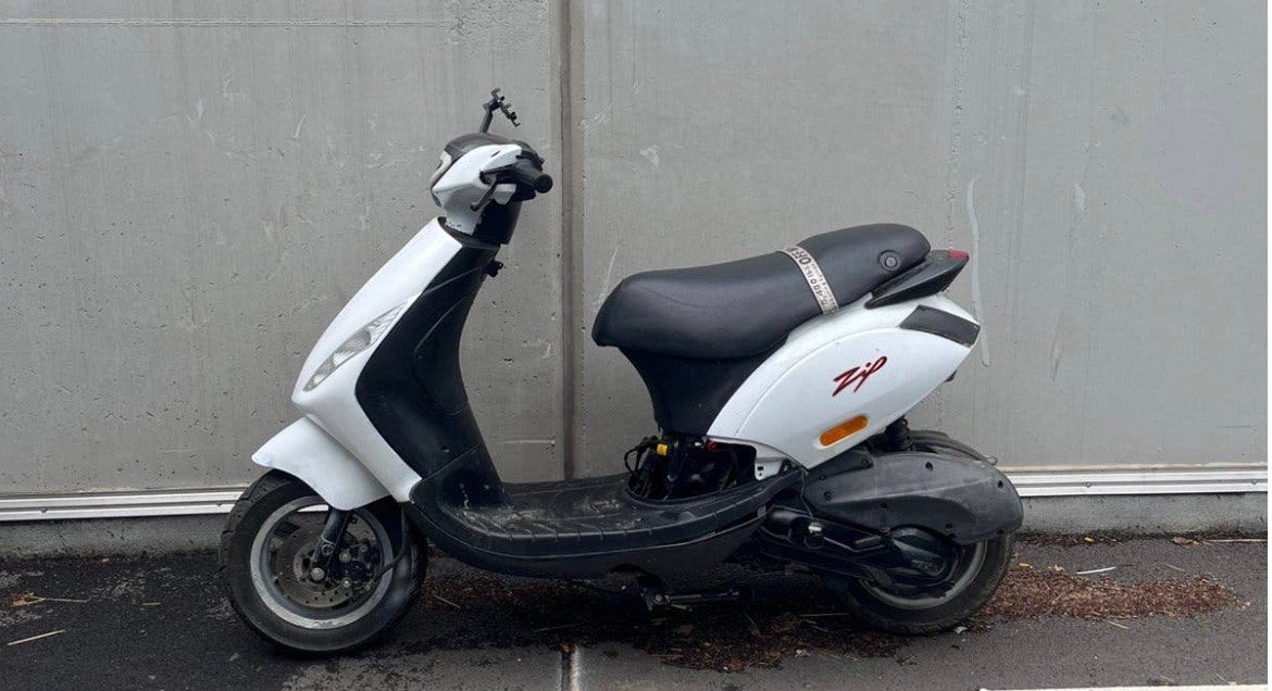 Piaggio zip a klasse 125cc, Ophalen