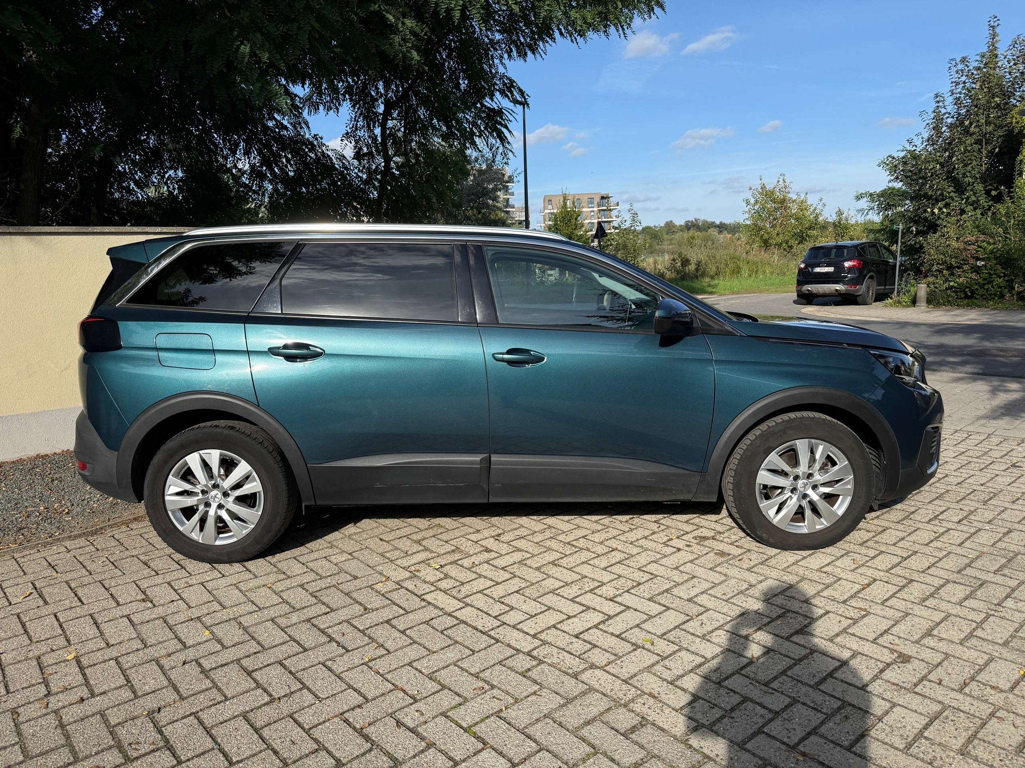 Peugeot 5008 1.2 PureTech Active Automaat / 1Eigenaar + Ga, Auto's, Stof, Gebruikt, 1199 cc, Blauw