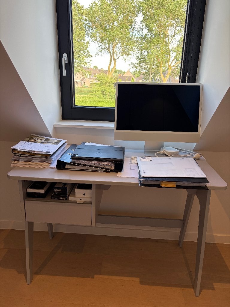 bureau kinderkamer, Huis en Inrichting, Bureaus, Zo goed als nieuw, Kinderbureau, Modern, Spaanplaat of MDF, Blauw, Met lades