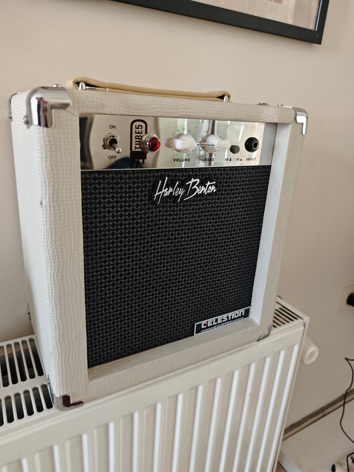 Harley Benton TUBE5 Celestion, Enlèvement, Comme neuf, Guitare, Moins de 50 watts