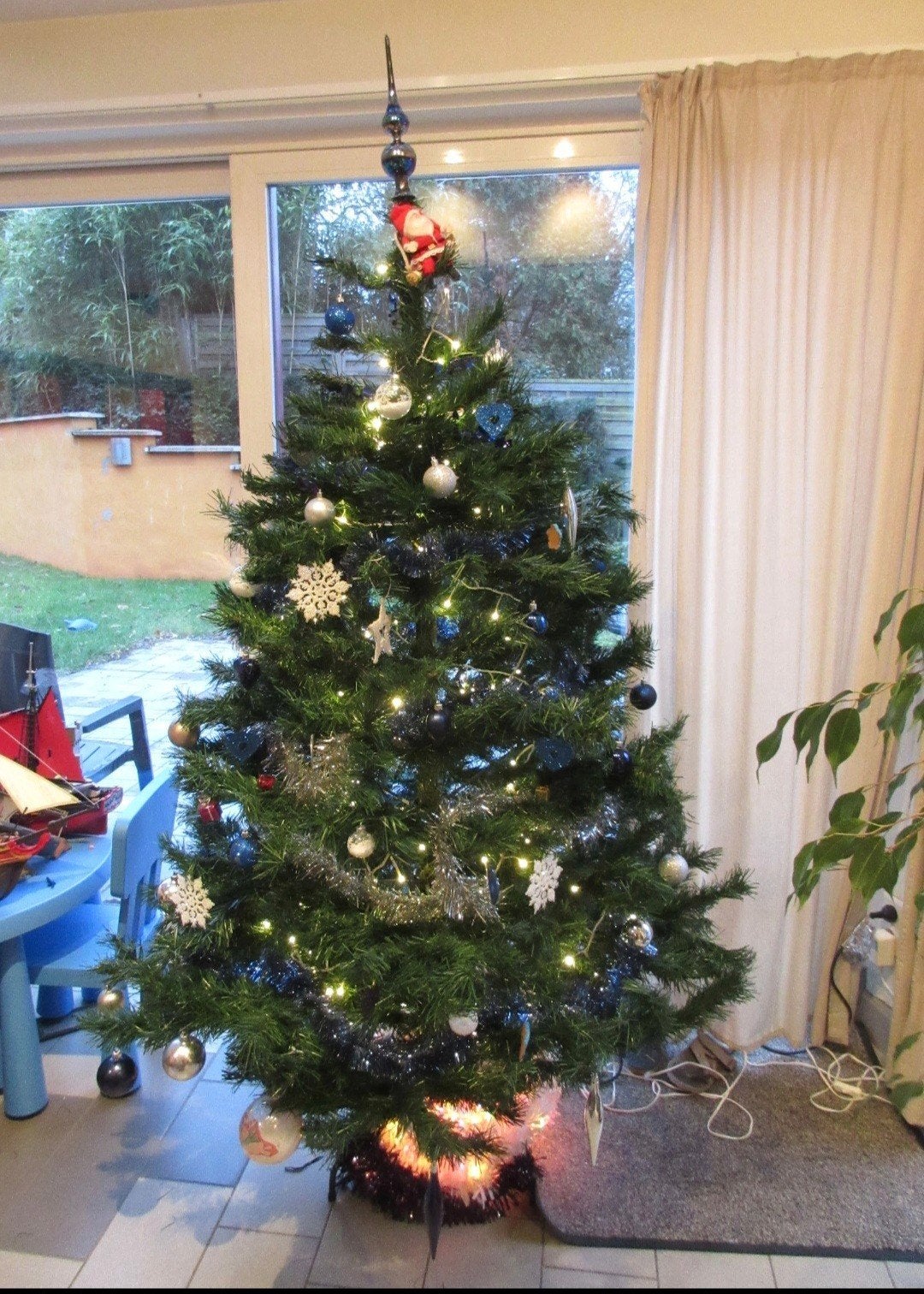 A DONNER - Sapin de Noël artificiel, Enlèvement, Utilisé
