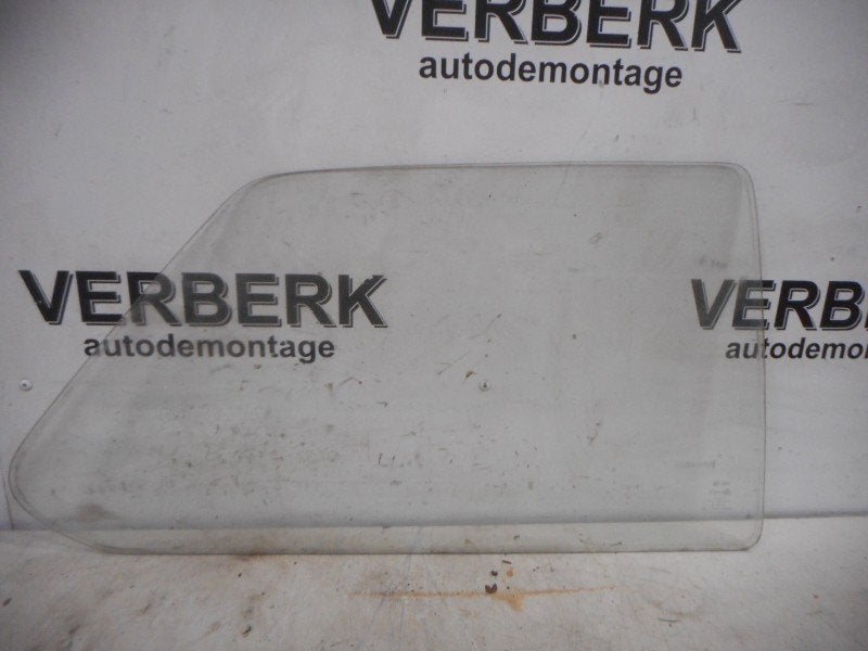 VITRE LATERALE ARRIÈRE DROIT Volkswagen Golf I (17), Autos : Pièces & Accessoires, Volkswagen, Volkswagen AG, Utilisé, Kundenbetreuung@volkswagen.de