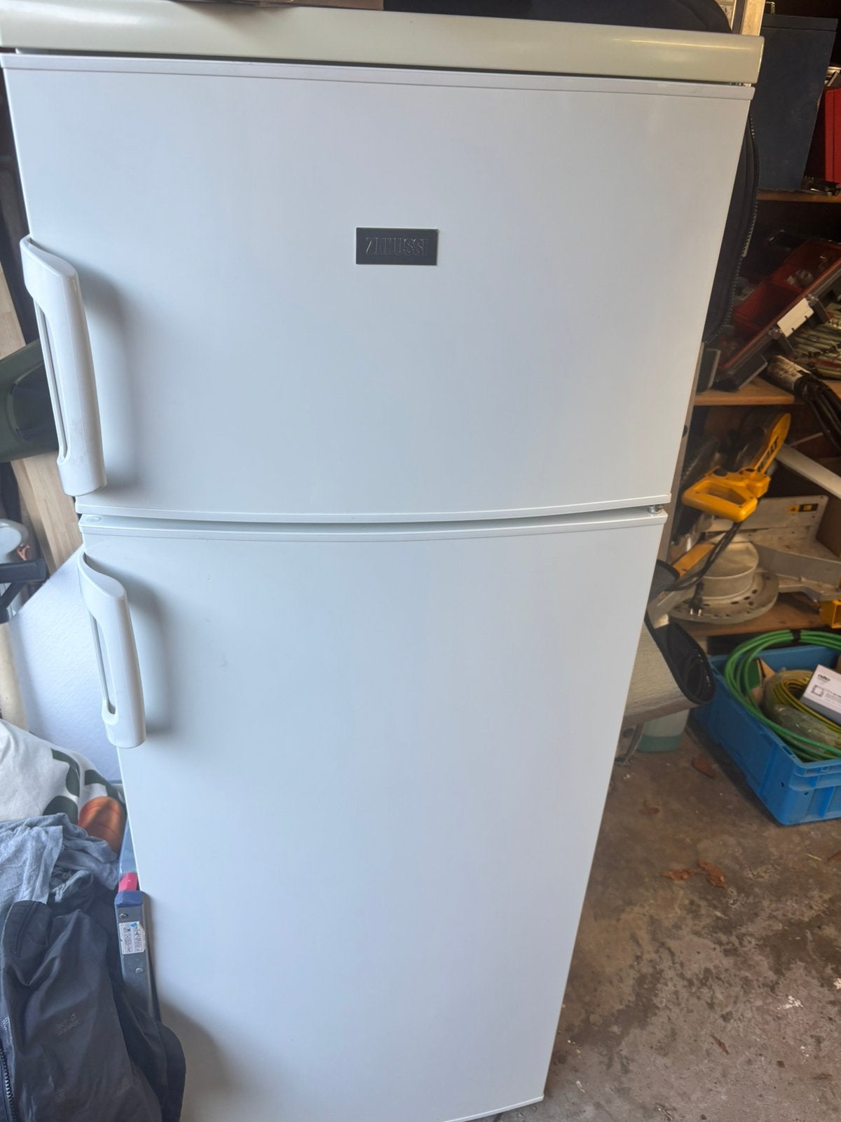 Frigo en diepvries zanussi, Elektronische apparatuur, Koelkasten en IJskasten, Ophalen, Zo goed als nieuw