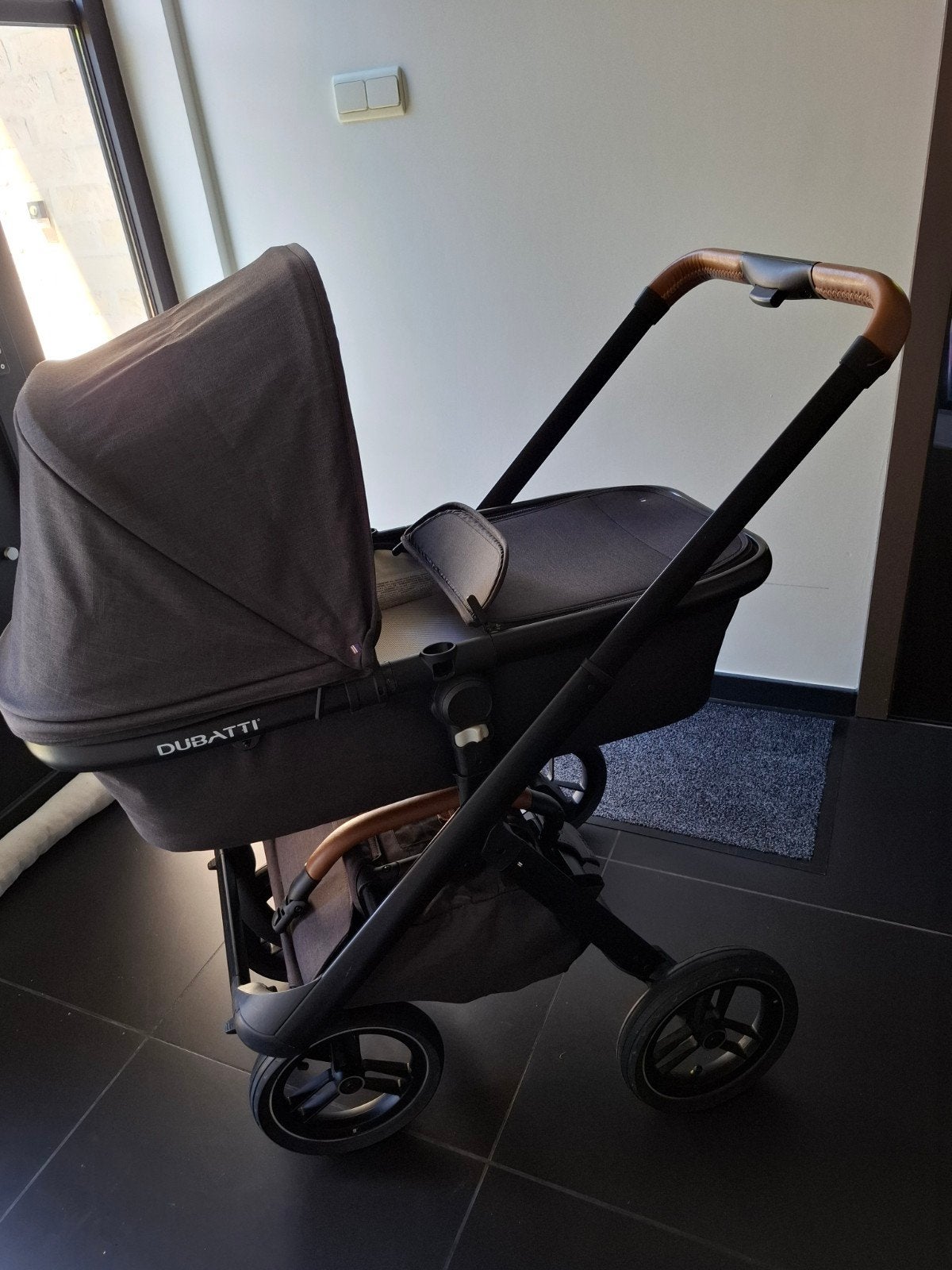 kinderwagen baby tot +/- 4 jaar (makkelijk ombouwbaar ), Luchtbanden, Zo goed als nieuw, Maxi-Cosi, Ophalen