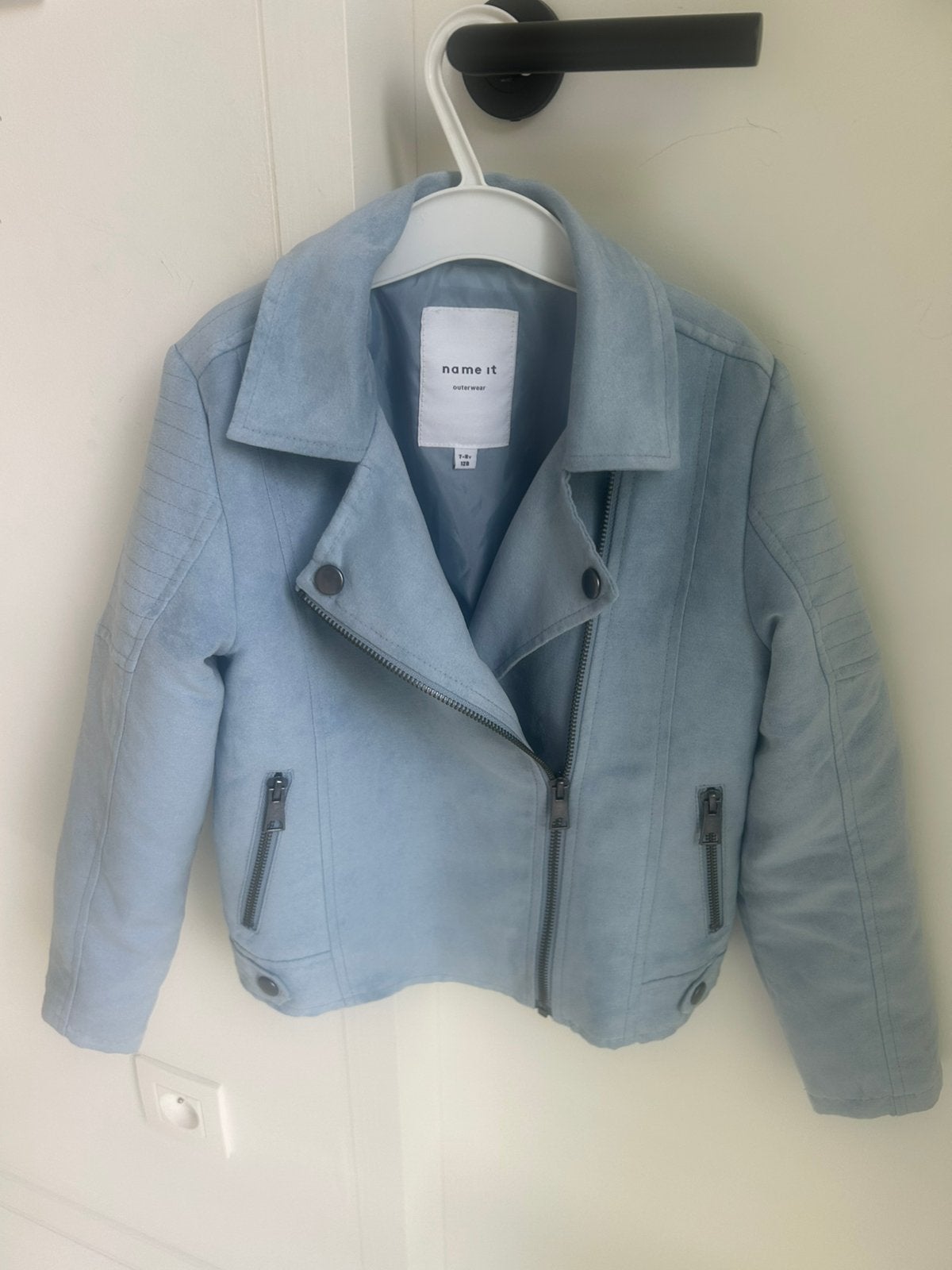 Suede jacket meisje - Name it - mt 122/128, Enlèvement ou Envoi, Comme neuf, Fille, Manteau