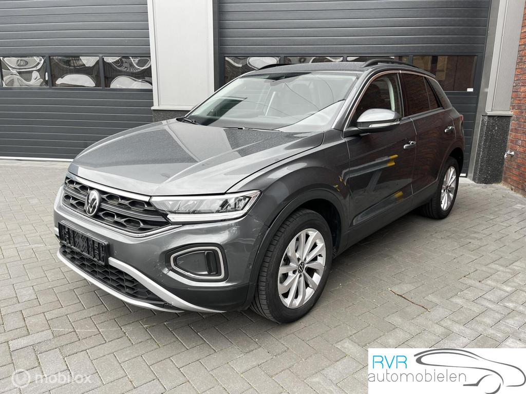 Volkswagen T-Roc 1.0 TSI CAMERA/NAVI/CRUISE/DIGCOCKPIT/SCHAD, Auto's, Stof, Gebruikt, Zwart, 116 pk