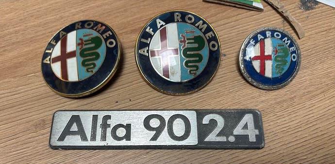 Alfa Romeo emblemen 4x, Ophalen of Verzenden, Alfa Romeo