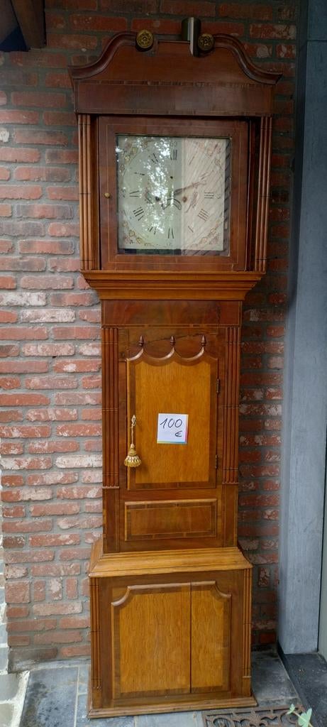 Antieke klok / notelaar, Antiek en Kunst, Ophalen