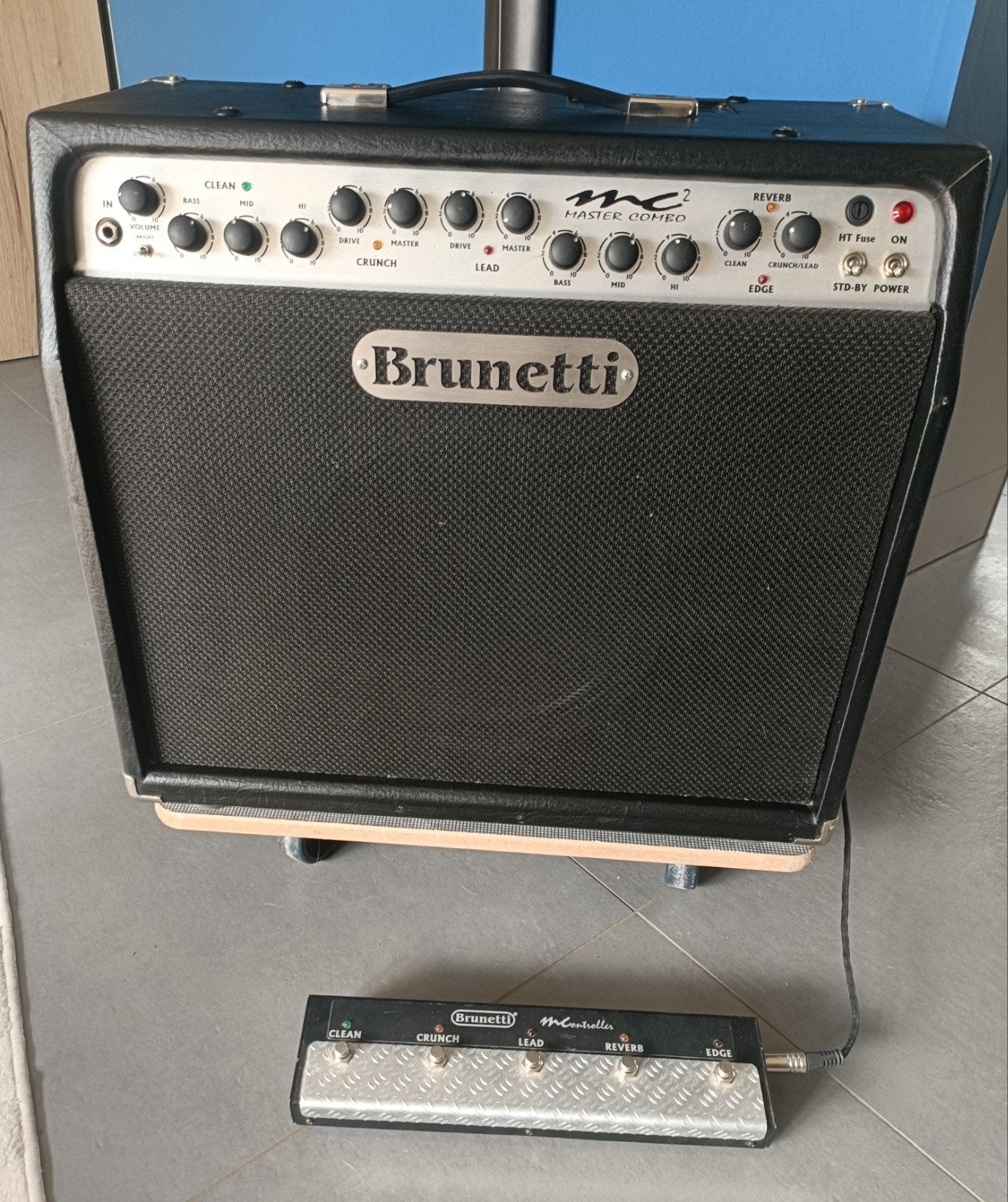BRUNETTI MC2 tube amp, Enlèvement, Comme neuf, Guitare, 50 à 100 watts
