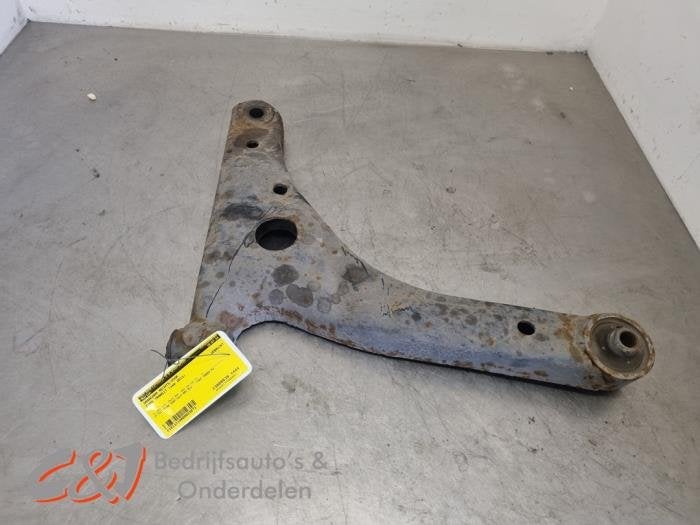 Bras de suspension avant droit d'un Ford Transit, -, 3 mois de garantie, -, -