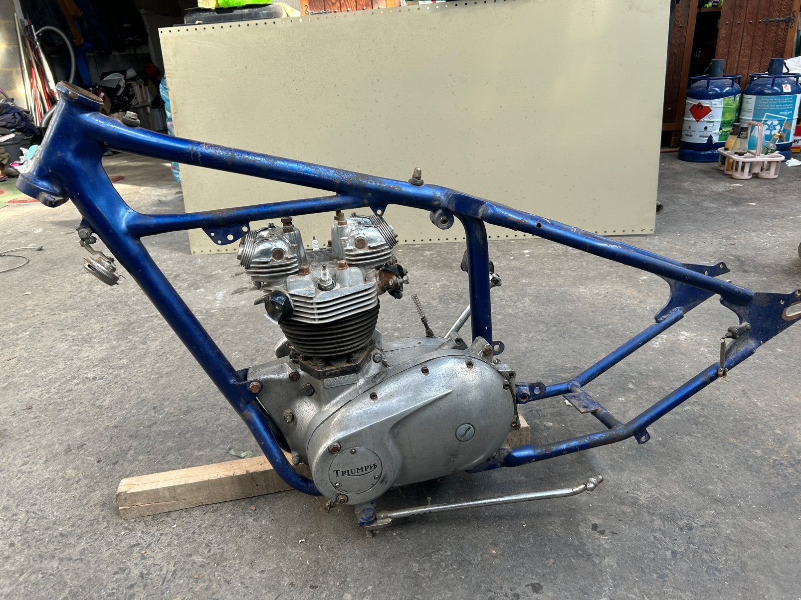 Compleet Chopper Project Triumph Bonneville 650 MET PAPIEREN, Motoren