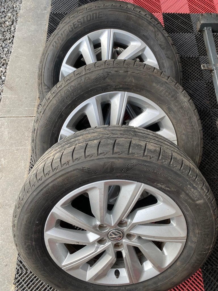 À vendre roues alu VW T-roc, Autos : Pièces & Accessoires, 16 pouces, Véhicule de tourisme, Pneus été, 205 mm