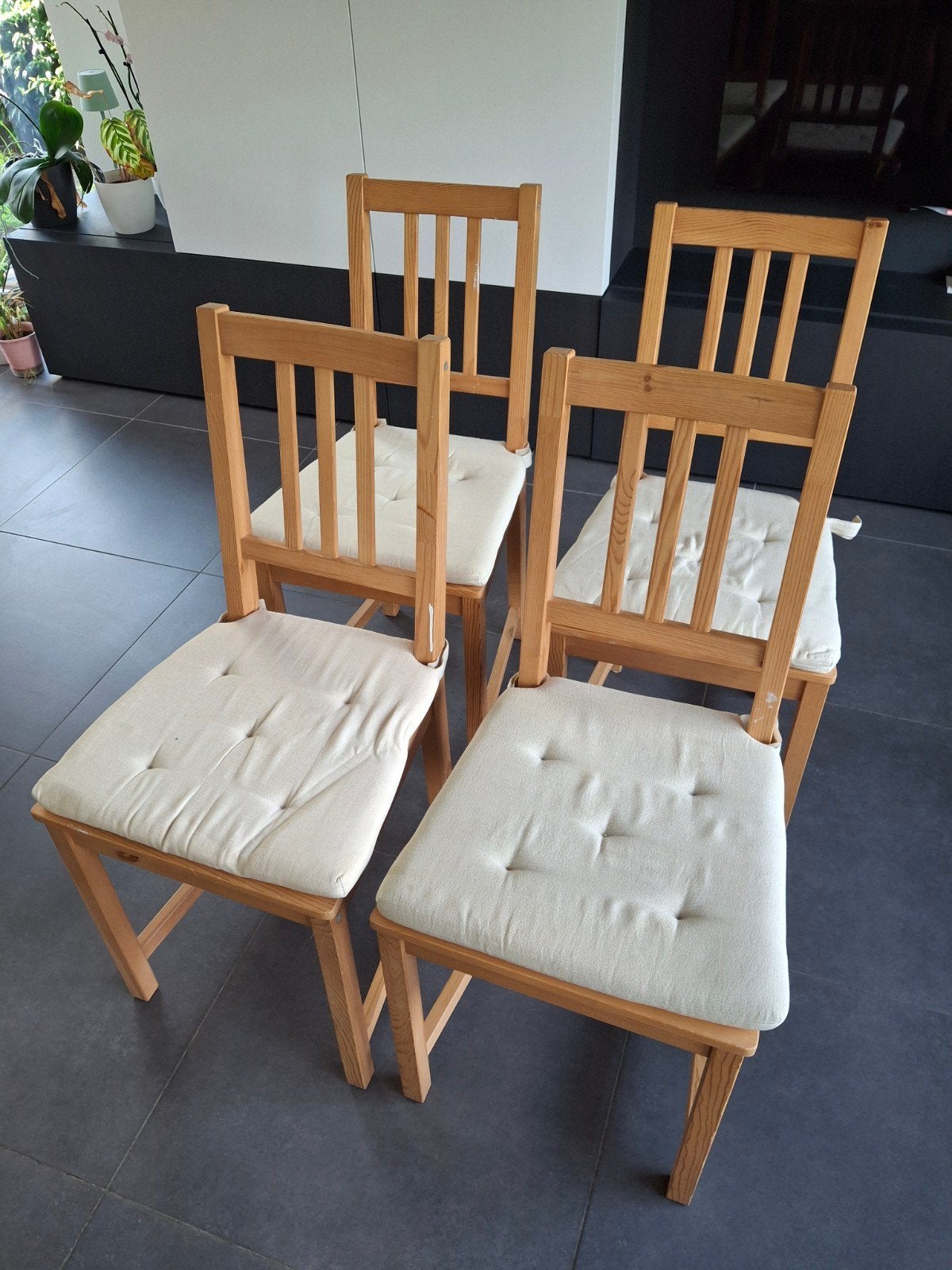 4 houten stoelen met bijhorende kussens, Enlèvement, Utilisé, Bois, Quatre