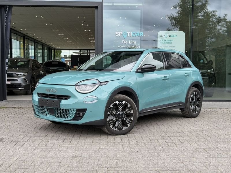 Fiat 600 La Prima 1.2 Hybrid 110pk *Navi*CarPlay*Camera*, Auto's, USB, Gebruikt, 1199 cc, Blauw