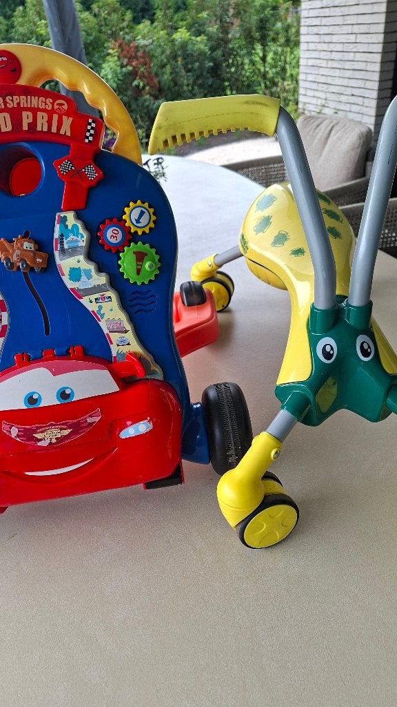 Scramble Bug, cars loopwagentje, roze loopwagen, Enlèvement ou Envoi, Comme neuf, Vélo d'équilibre
