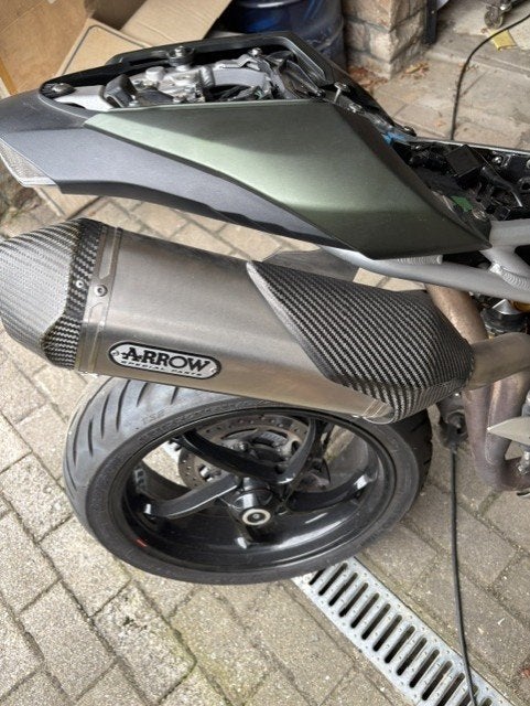 speed triple  1050 rs 2020 pieces, Occasion, Plus de 35 kW, Particulier, 3 cylindres