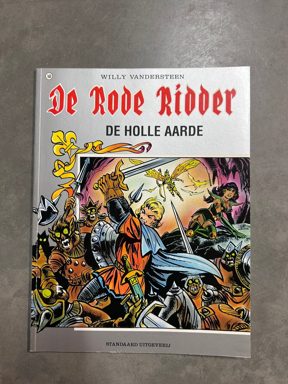 De rode ridder: 163 De holle aarde, Eén stripboek, Ophalen, Zo goed als nieuw