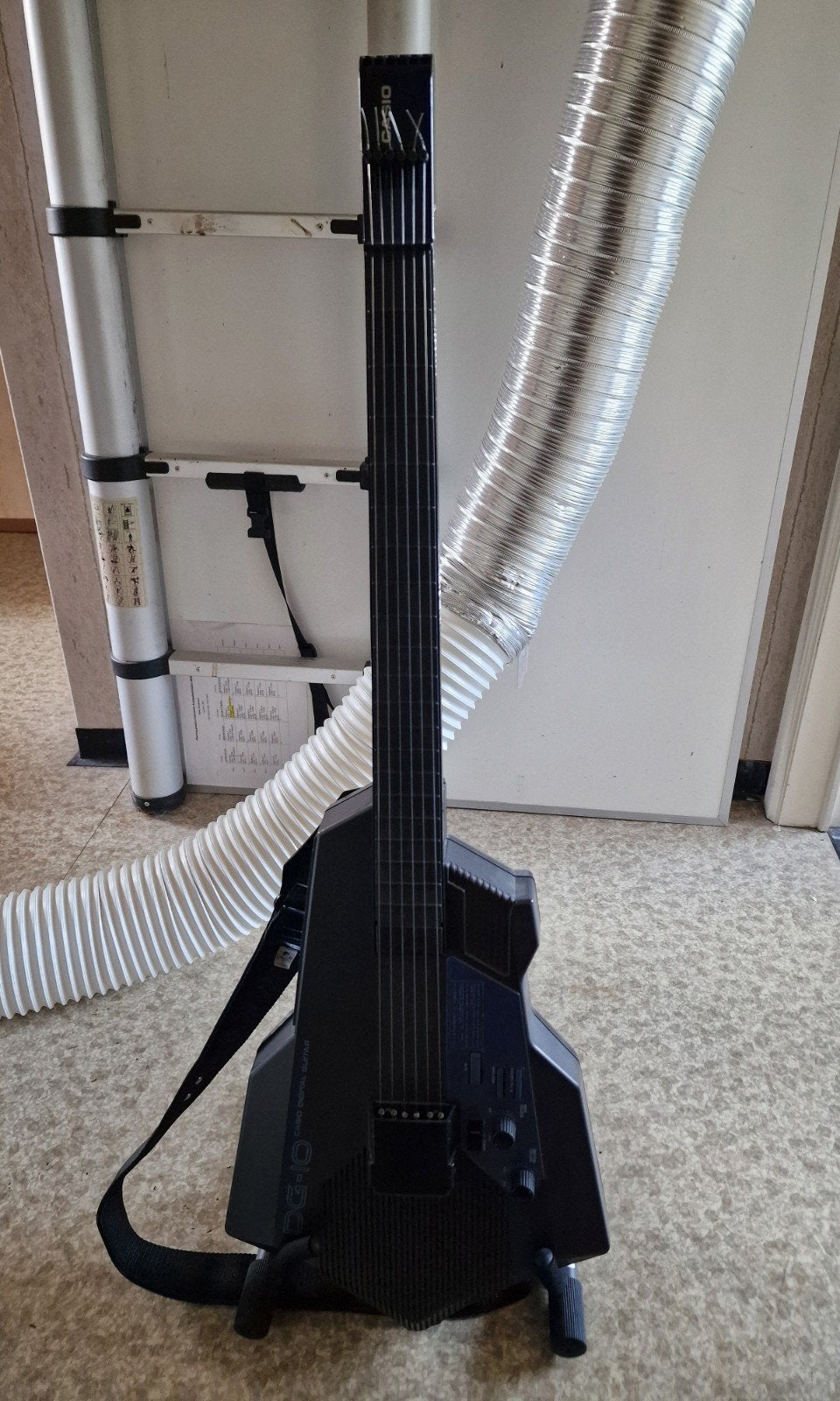 Casio DG-10 digitale gitaar te koop, Muziek en Instrumenten, Snaarinstrumenten | Gitaren | Bas, Ophalen, Gebruikt, Elektrisch