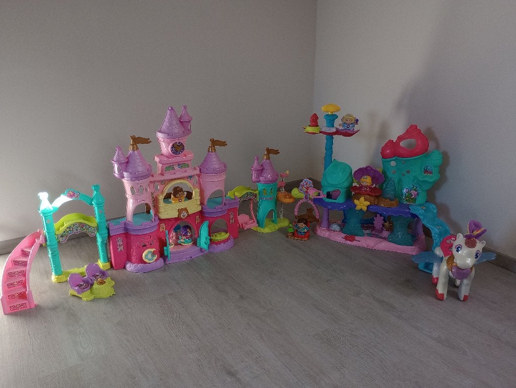 Kasteel en diepzeepaleis VTech, Ophalen